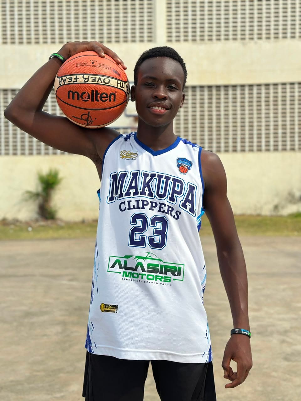Makupa Clippers gallery moment 5
