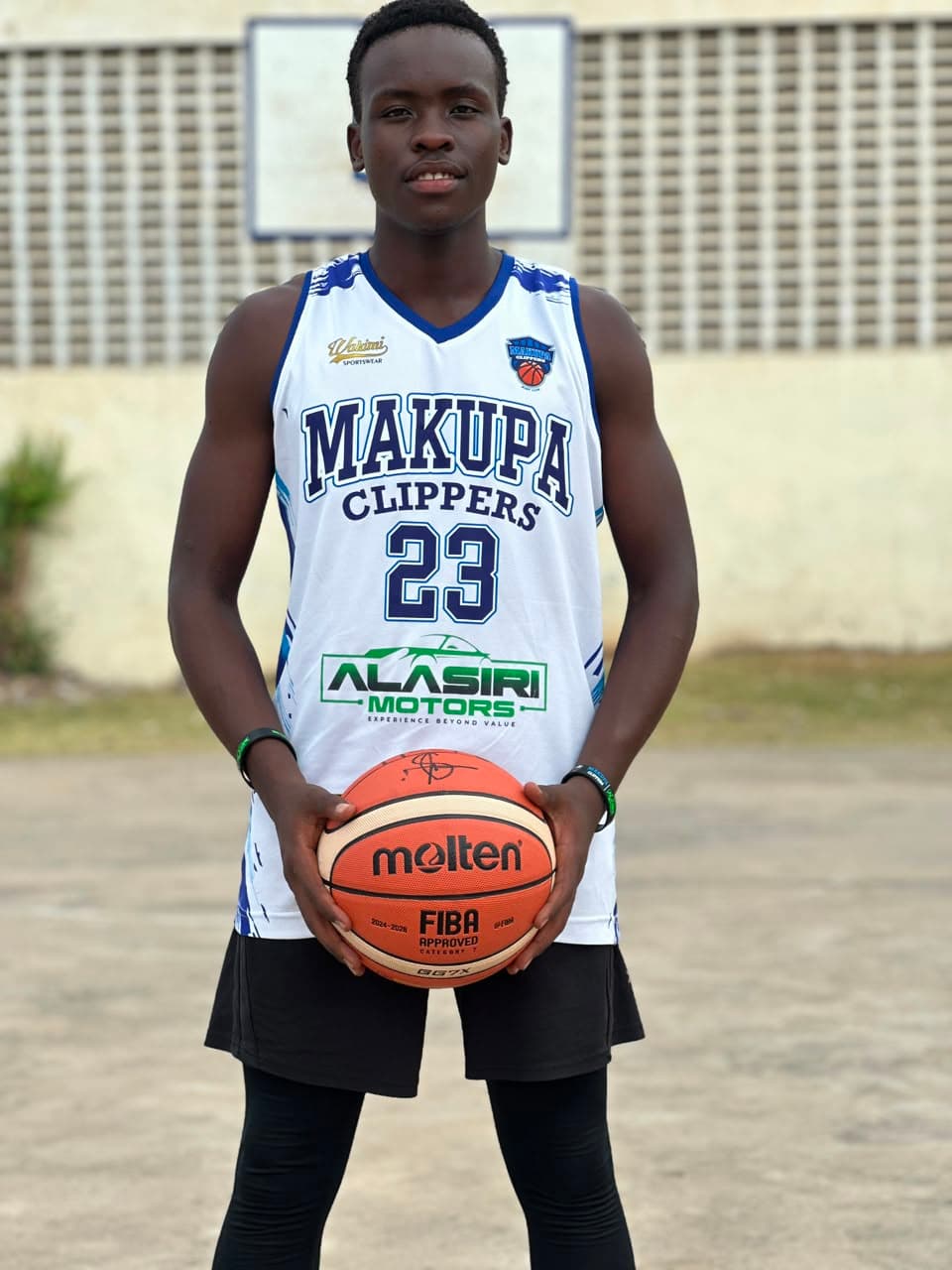 Makupa Clippers gallery moment 6
