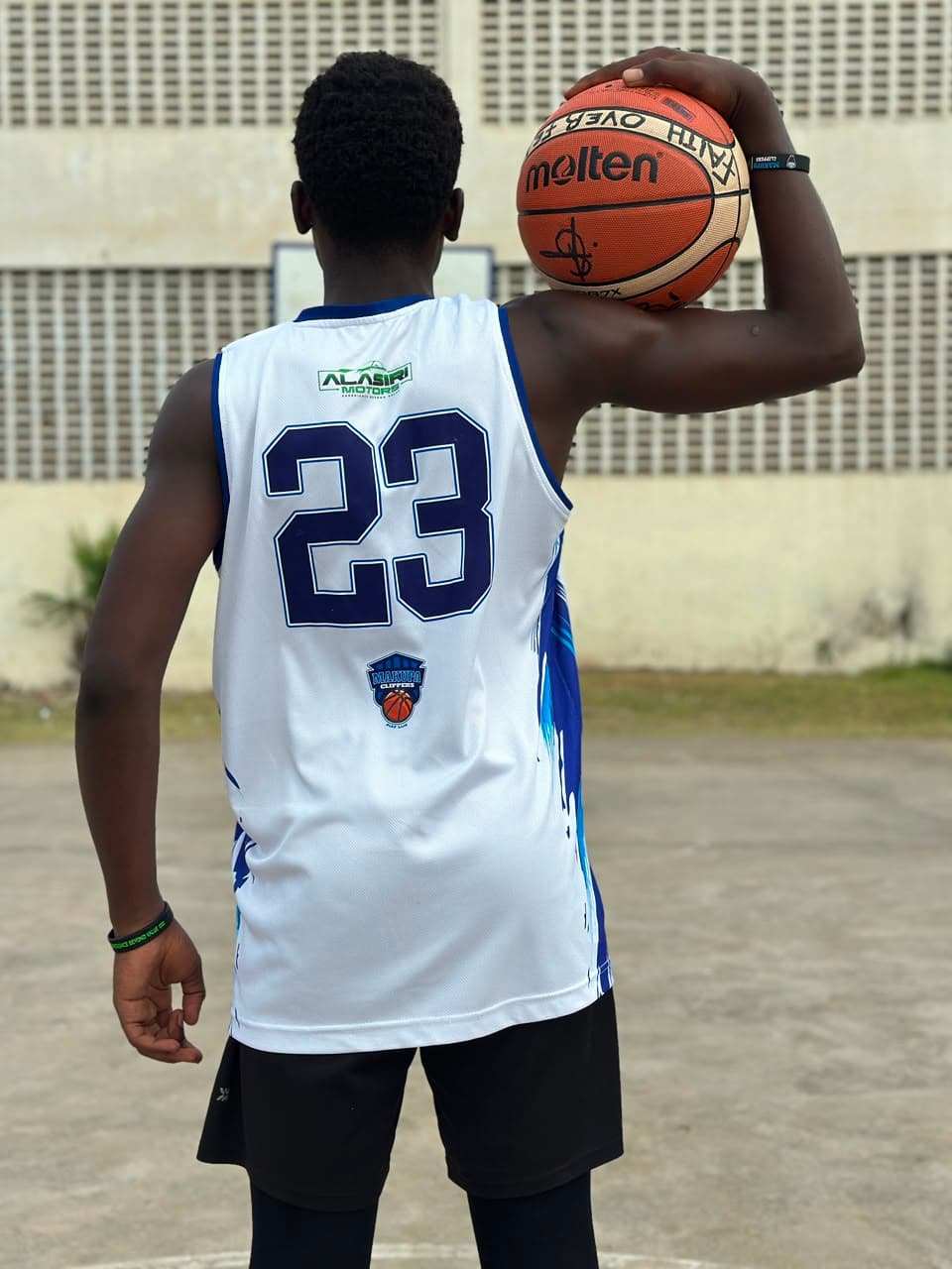 Makupa Clippers gallery moment 16