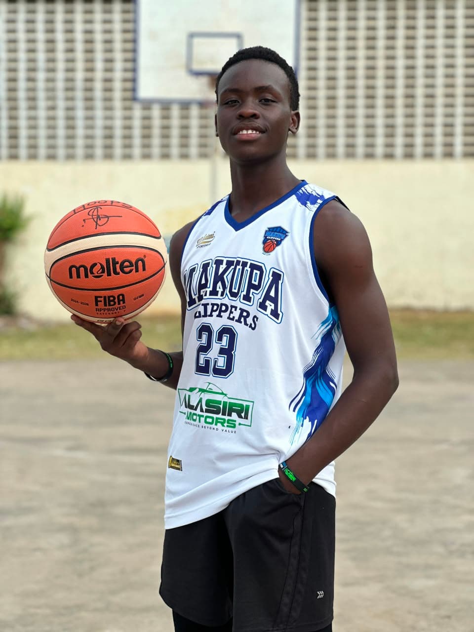 Makupa Clippers gallery moment 17