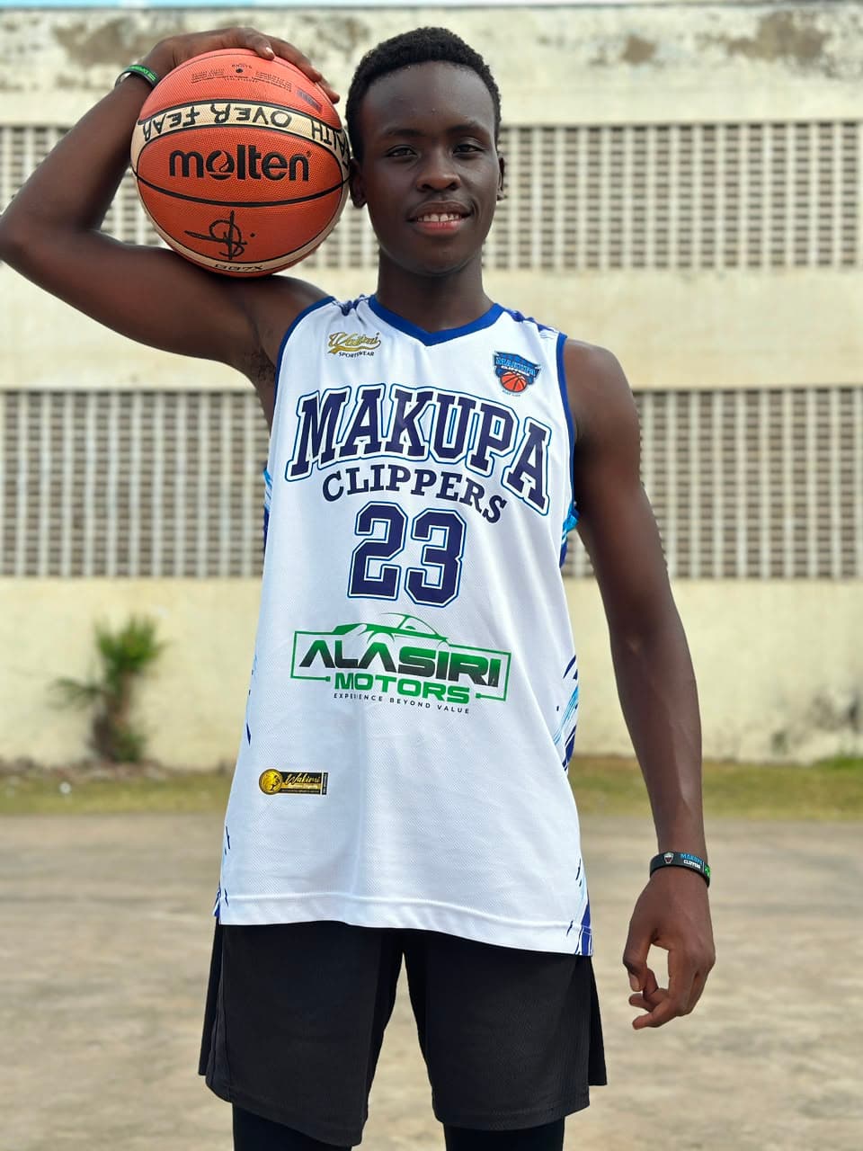 Makupa Clippers gallery moment 19