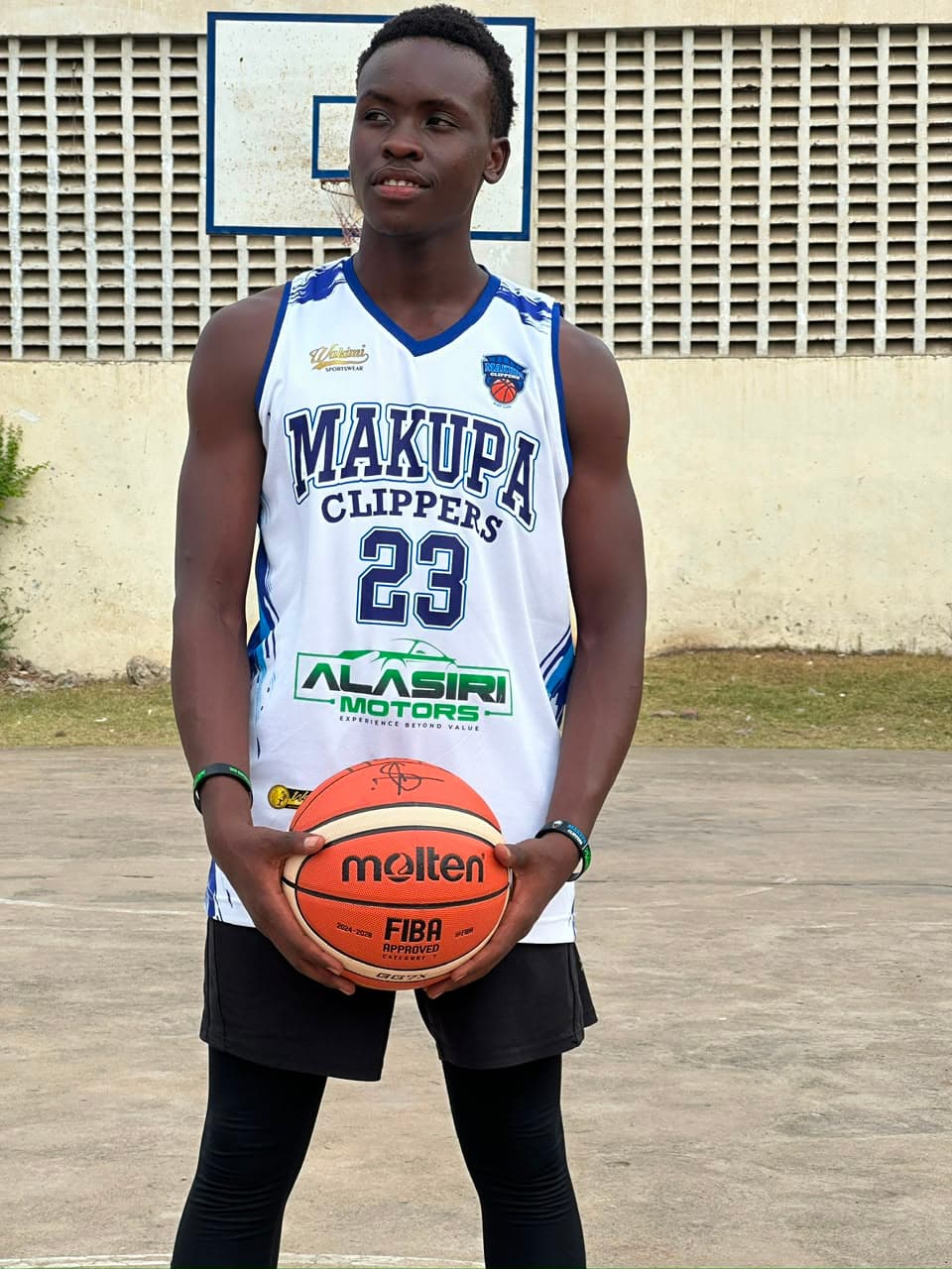 Makupa Clippers gallery moment 28