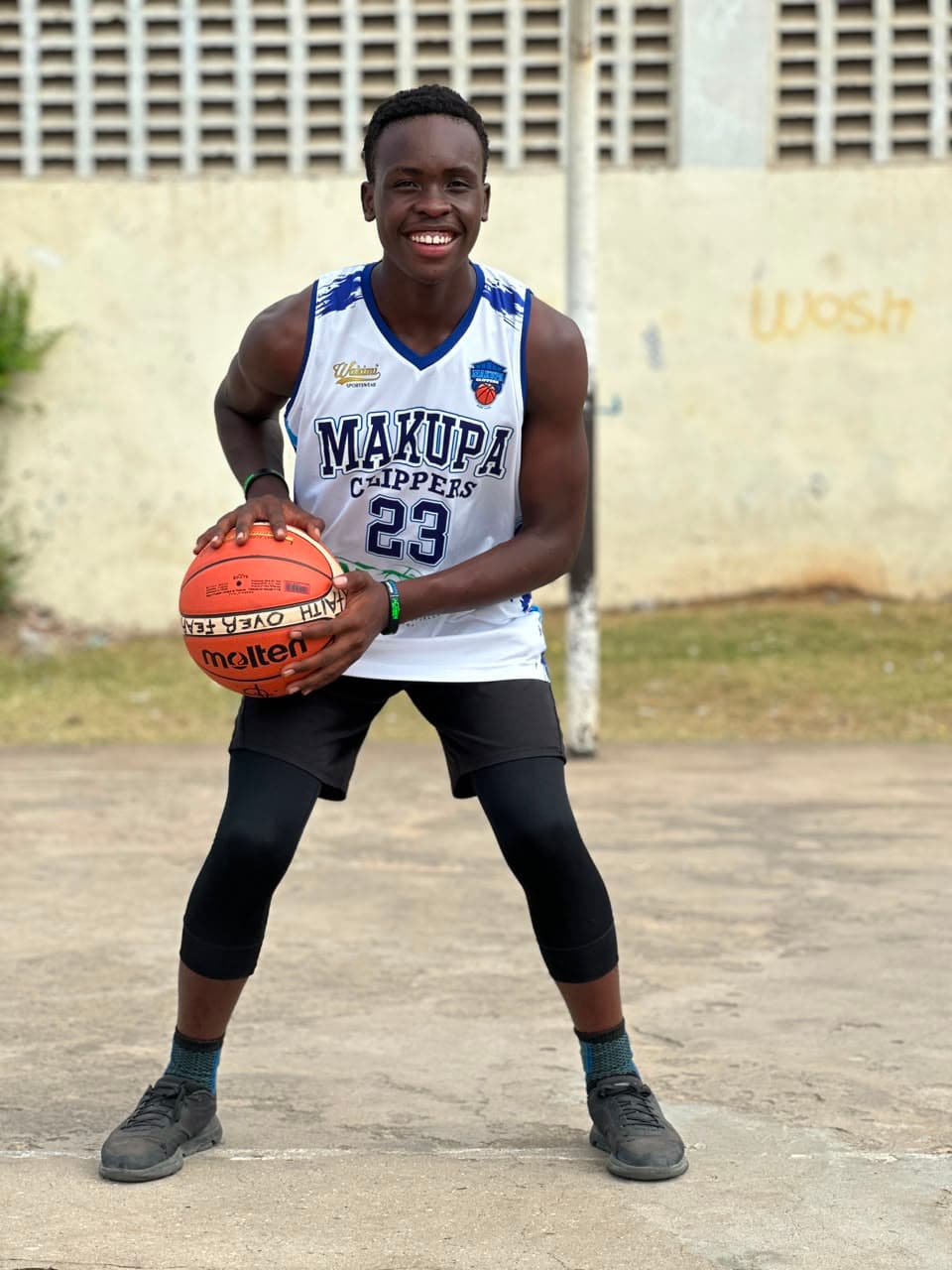 Makupa Clippers gallery moment 41
