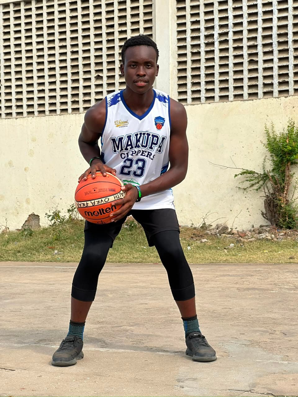 Makupa Clippers gallery moment 45