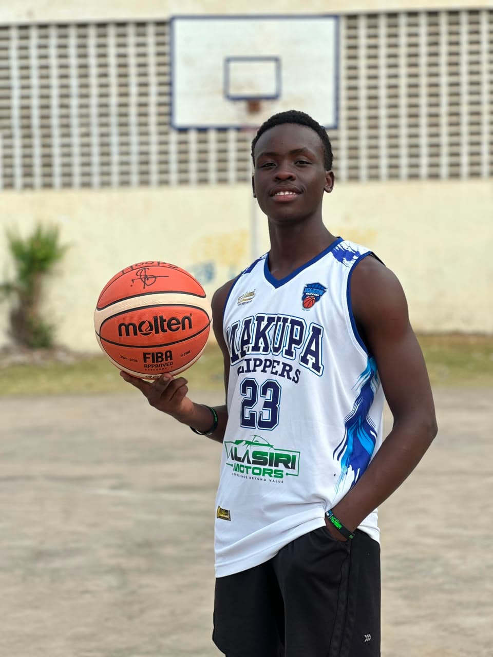 Makupa Clippers gallery moment 52